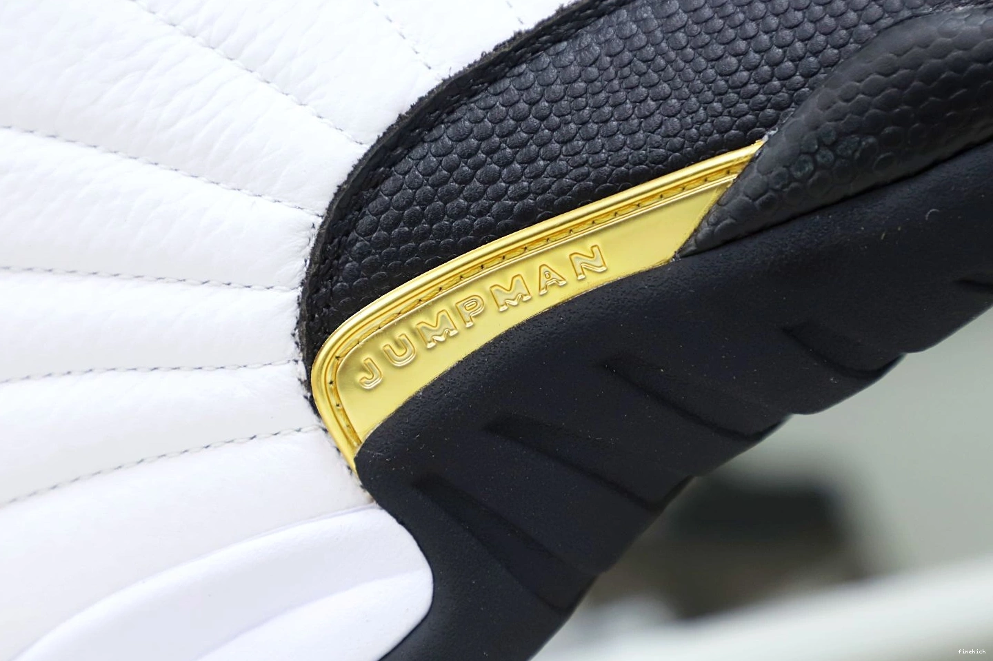 'ROYALTY' AIR 12 RETRO JORDAN 0920